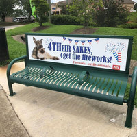 Banc publicitaire en acier pour extérieur avec accoudoirs, idéal pour la publicité urbaine. Banc d'extérieur en métal à 3 places avec dossier