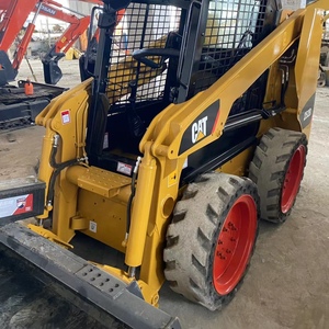 Chargeuse compacte sur pneus Caterpillar 252B d'occasion d'origine japonaise, capacité nominale de 2 tonnes, pour la construction - Product Image 1