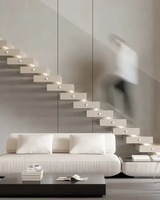 Escalier suspendu moderne en marbre pour intérieur, avec marches flottantes, pour villa de luxe sur mesure