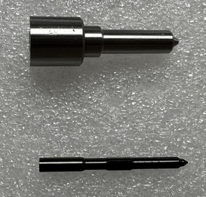 Chất lượng cao DIESEL phun nhiên liệu thành phần <span class=keywords><strong>Common</strong></span> <span class=keywords><strong>Rail</strong></span> 154p1320 0433175395 vòi phun 0445110170 0445110181 - Product Image 3