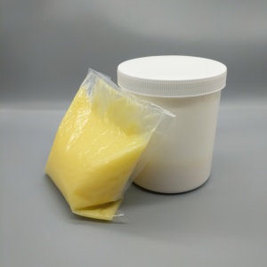 غذاء ملكات النحل طبيعي نقي عضوي طازج بالجملة حاصل على شهادة USDA و EU من Stakich - Product Image 2