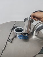 Machine de remplissage de bouteilles entièrement automatique en acier inoxydable avec pompe à engrenages pour liquides et pâtes, idéale pour les cosmétiques, le shampoing, la crème et les détergents.