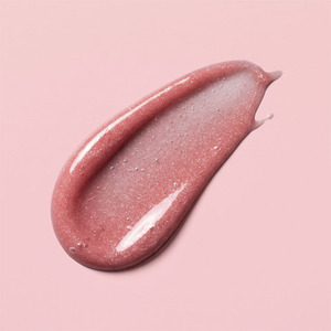 Gloss à lèvres complexe vitaminé avec une finition lisse et non collante et un gloss fruité vanillé pour le soin des lèvres sèches et gercées - Product Image 6