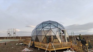 Tente dôme en verre trempé <span class=keywords><strong>de</strong></span> style hôtel moderne Hébergement chinois Solaires Maisons en verre Maisons à bulles à <span class=keywords><strong>toit</strong></span> triangulaire/<span class=keywords><strong>plat</strong></span>/incliné - Product Image 5