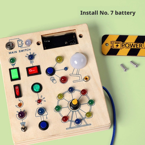Jouet éducatif Montessori en bois, Tableau d'activités avec interrupteur LED, Jouet de construction de circuits, Thème Bâtiments Modernes, pour la petite enfance - Product Image 3