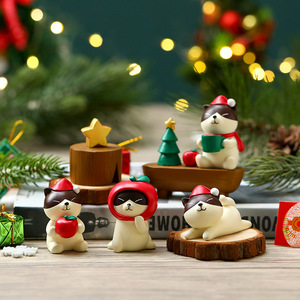 Décorations de Noël, figurines artisanales mignonnes en résine de Père Noël et de rennes, ornements de bureau fabriqués en Chine, sans motif - Product Image 2