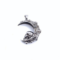 Collier gothique vintage en acier inoxydable en gros, crâne de lune, motard, pendentif personnalisé en forme de crâne pour homme