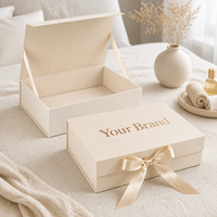 Boîte cadeau de luxe avec ruban et nœud, logo personnalisé en estampage argenté, emballage rigide pour produits de soin de la peau, cosmétiques, parfums, produits de beauté