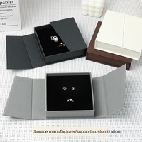 Boîte cadeau rigide carrée double ouverture en carton gris écologique pour bijoux, impression UV, logo personnalisé, emballage pour boucles d'oreilles, directement de l'usine
