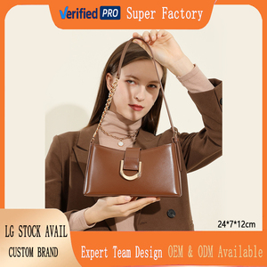 Sac à main tendance en cuir véritable pour femme, style croissant, sac bandoulière, sac à main en forme de coquille, sac hobo sous le bras - Product Image 2