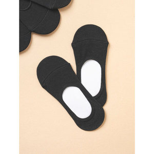 Ciabatte da donna con confezione da 4 calzini neri - Product Image 1