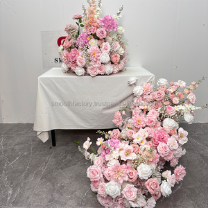 Boule florale en soie rose faite à la main pour toile de fond de mariage, centre de table d'événement, boule de fleurs artificielles douce, Saint-Valentin - Product Image 3