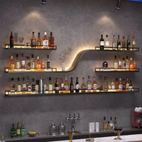 Porte-bouteilles mural moderne en fer forgé écologique à hauteur réglable pour le stockage du vin rouge