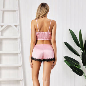 Pigiama Sexy KY in Raso Rosa, Top con Spalline Regolabili, Shorts con Vita Elastica in Pizzo, Set Pigiama con Mascherina per Occhi Abbinata - Product Image 3