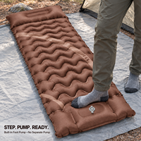 Matelas de couchage gonflable avec chambres à air ondulées, tissu laminé TPU, pompe à pied intégrée et oreiller intégré pour marque privée