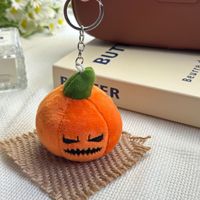 Pendentif/Porte-clés en peluche mini portable super doux, motif citrouille de dessin animé fantaisie pour Halloween, vente en gros de poupées et figurines de Chine