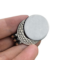 Vente en gros Marqueur de balle de golf blanc plaqué argent/nickel Marqueur de balle en métal fer 25mm