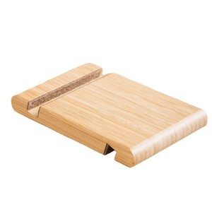 Soporte universal para teléfonos móviles y tabletas, compacto y portátil, soporte de escritorio de bambú con dos ranuras. - Product Image 4