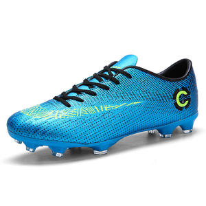Nouvelles chaussures <span class=keywords><strong>de</strong></span> football pour hommes à coupe basse, pour intérieur/extérieur, avec tige en PVC, semelle intermédiaire en TPR, semelle extérieure en caoutchouc, crampons courts et longs fragmentés pour l'entraînement - Product Image 2