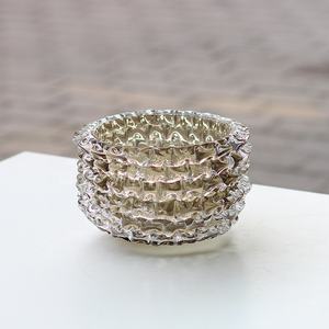 बिक्कुआन हस्तनिर्मित माउंट। क्रांकल्ड मूर्तिकला बनावट ग्लास खाकी रंग त्रिकोण प्राइस स्किक कांटा डिजाइन मोटी vases - Product Image 6