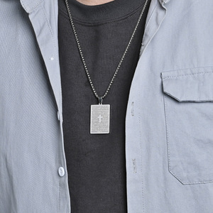Collar de Acero de Titanio con Texto de Oración, Diseño Exclusivo, Símbolos Culturales Únicos, Colgante Protector, Joyería Inalterable en Color - Product Image 2