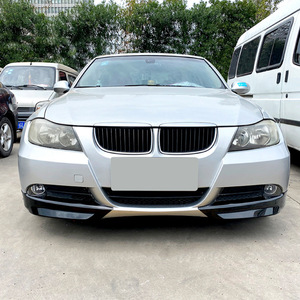 บีเอ็มดับเบิลยู ซีรีส์ 3 E90 E91 สติ๊กเกอร์ติดมุมหน้าสีดำเปียโนลายคาร์บอนไฟเบอร์ อะไหล่ตกแต่งแบบติดกาว ปี 2005 2008 - Product Image 1