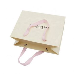 Sacs en papier portables à succès avec poignée en ruban, personnalisables avec logo pour promotions - Product Image 4