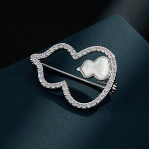 Chinese Style Gourd Brooch With Mother Of Pearl Inlay Bezel Setting Women's Lapel Pin Everyday Wear - Product Image 1