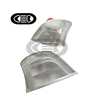 Feux <span class=keywords><strong>arrière</strong></span> TUZHIHAO pour <span class=keywords><strong>Toyota</strong></span> <span class=keywords><strong>Yaris</strong></span> (spécifications japonaises) NCP95, d'origine, entièrement fonctionnels, en parfait état, surface miroir - Product Image 4