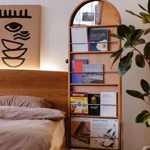 Espejo de pie de cuerpo entero con marco de madera, giratorio, con almacenamiento, para uso doméstico, estilo moderno de mediados de siglo, material de espejo plateado - Product Image 3