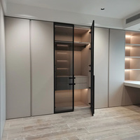 Armoires Modernes de Luxe Autoportantes Personnalisées, Construction en Bois Écologique, Grande Capacité de Rangement, Accessoires de Quincaillerie, Villa