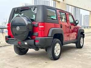 Auto Usate BAIC BJ40 SUV LHD Manuale <span class=keywords><strong>4X4</strong></span> 4WD - 2.4L Benzina - Condizioni Originali Prezzo All'Ingrosso 2014 2015 2016 - Product Image 3