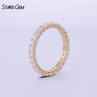 Bague de mariage éternelle unisexe de luxe Starsgem en or massif 10K plaqué rhodium avec diamant de laboratoire taille princesse couleur E 1,3-1,8 carats