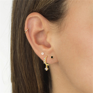 Vente en gros de boucles d'oreilles en zircon à quatre griffes miniatures S925, 3 tailles, simples, pour un usage quotidien - Product Image 5