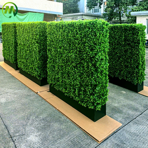 Siepe Artificiale in Plastica Anti-UV, Recinzione <span class=keywords><strong>per</strong></span> Privacy, Muro Verde da Giardino con Fioriera Nera - Product Image 1