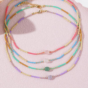 Colliers minimalistes en perles Miyuki faits à la main pour femmes, en pierres naturelles et perles de rocaille colorées, bijoux tendance pour cadeau - Product Image 1