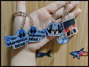 25 Blnieece Snelle Levering Stijlvolle Dubbelzijdige PVC Haaienpatroon Sleutelhanger PVC Tas/Auto/Rits Decoratie Paul Shark Sleutelring JUL - Product Image 2