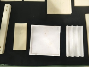 Sứ thiêu kết tấm hệ số thấp của các bộ phận gốm giãn nở nhiệt với dịch vụ gia công cắt - Product Image 3