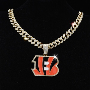 Vente en gros de colliers pendentifs Cincinnati Bengals, colliers pendentifs en alliage sertis de diamants exquis, colliers cubains - Product Image 3