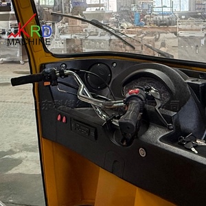 Cost-effective 200cc Yellow Gasoline Tuk Tuk <strong>Auto</strong> Rickshaw 3-Wheeler <strong>Bajaj</strong> Tricycle for Passenger &amp; Cargo Transport Vehicle - Product Image 5