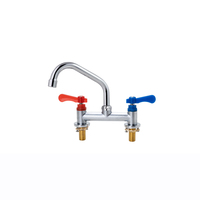 Robinet de cuisine commercial au design moderne avec double poignée en plastique Tuyau de 8 pouces en laiton Robinet d'évier à montage sur pont Robinets de lavabo