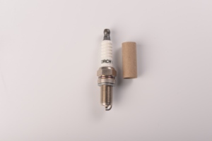 หัวเทียนรถยนต์ Garden Machines รุ่น 95195 YR7DE RA7YC DCPR7E - Product Image 2
