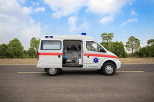 Ambulance neuve SAIC MAXUS 4X2 Diesel manuelle à empattement long, véhicule de transport d'urgence, norme d'émission EURO 5, à vendre en Malaisie - Product Image 4
