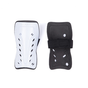 Hot <span class=keywords><strong>Sale</strong></span> 2 Pack Soccer Shin Pads, Perforated Breathable & Protective Gear <span class=keywords><strong>Kids</strong></span> Soccer Shin Guards <span class=keywords><strong>Board</strong></span> - Product Image 6