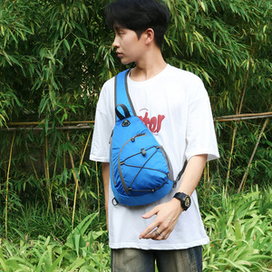 Bolso cruzado para el pecho, ajustable, de gran capacidad, resistente al agua, mochila para senderismo al aire libre para hombres, viajes de ocio, Color sólido - Product Image 2