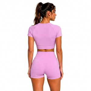 Ensemble 2 pièces rayé rose pour femme, col licou, crop top et short cycliste, sportif, respirant, en tricot de spandex et polyester, tenue d'été - Product Image 2