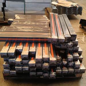 Poteaux de clôture métalliques robustes <span class=keywords><strong>pour</strong></span> éclairage solaire, avec capuchon et base – Vente directe usine - Product Image 5