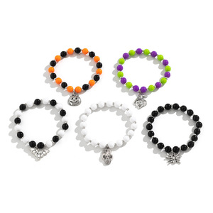 Pulseras de cuentas de Halloween con dijes de bruja, fantasma y calabaza, bonitas pulseras apilables para mujeres y niñas - Product Image 5