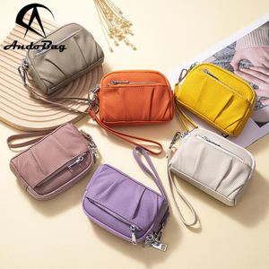 AndoBag Sac à main en cuir de vachette pour femme, nouveau modèle, trois fermetures éclair, porte-monnaie court, avec dragonne, grande capacité, portefeuille de rangement multifonctionnel C35 - Product Image 2