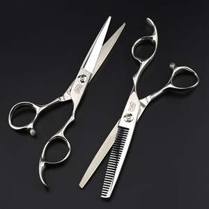 Tijeras de peluquería y barbería Huaer F-105 plateadas de 6.0 pulgadas con punta afilada personalizada para flequillo - Product Image 4